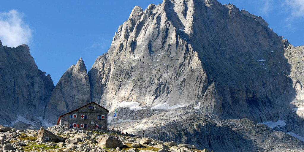 Pizzo Badile rifugio